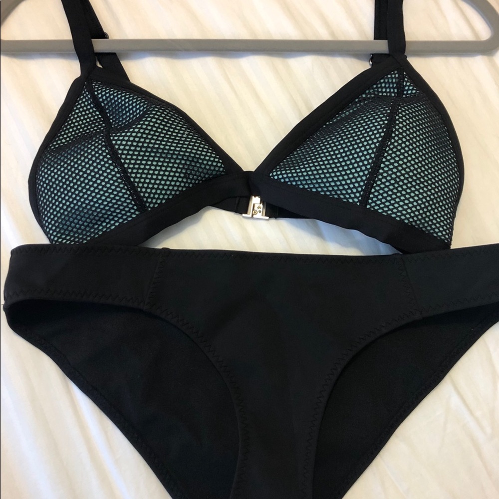 Swimsuits - Picture 3 of 4